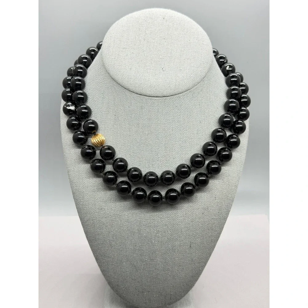 Black Glass Beaded And Knotted Necklace Ribbed Gold Tone‎ Accent Bead 35
